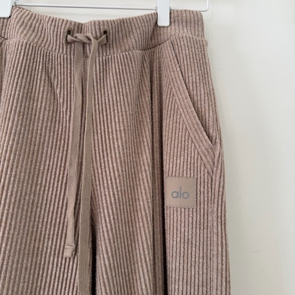 Alo Yoga Muse Ribbed Set Size S Crew Pullover + Wide Leg Pant Gravel Heather - Picture 11 of 11